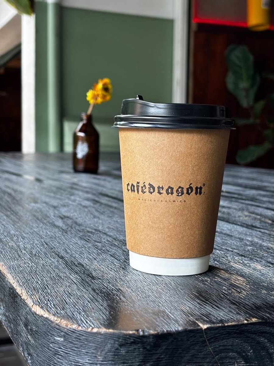 Café Dragón — mesa